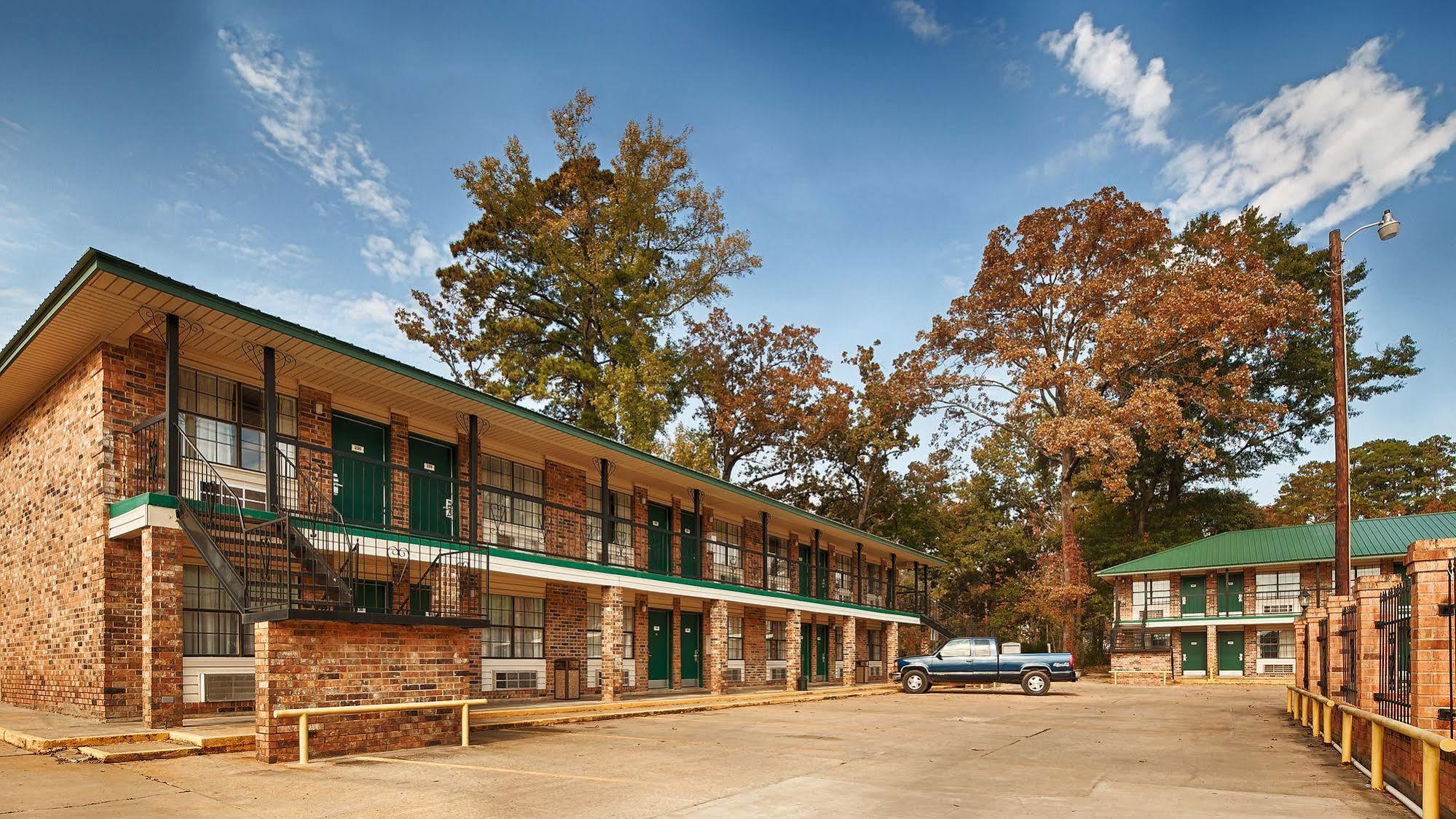 The Winnfield Lodge Екстер'єр фото