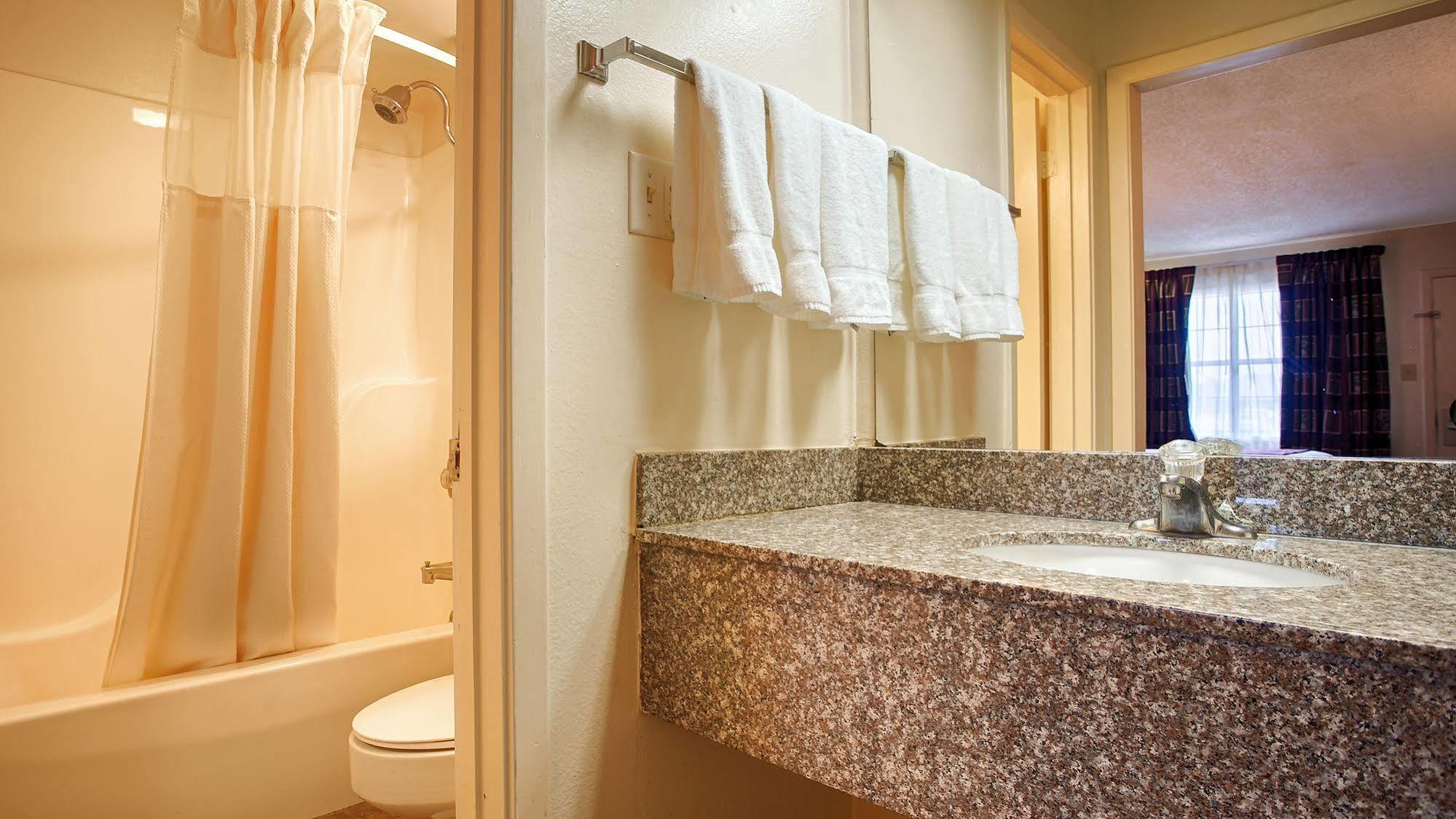 The Winnfield Lodge Екстер'єр фото