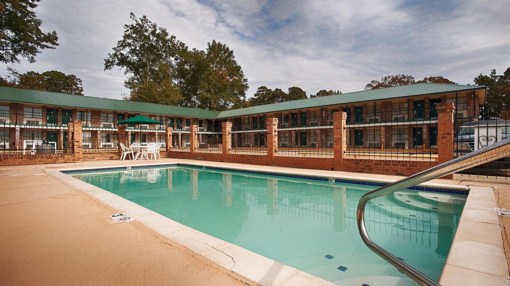 The Winnfield Lodge Екстер'єр фото